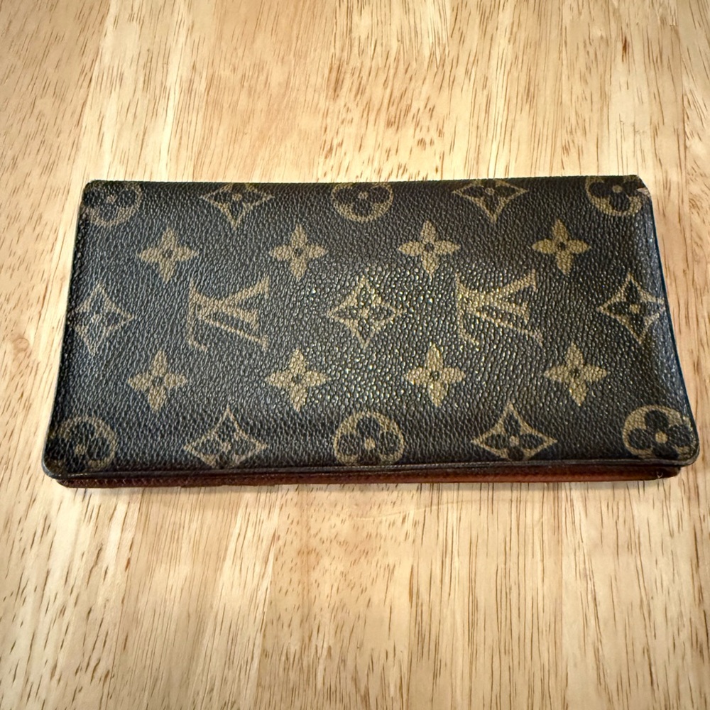 Louis Vuitton Brown and Tan Monogram wallet